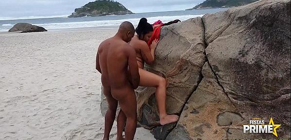  Novinha de 18 rabuda da bucetinha em praia do Rio de Janeiro pra dotado Alexswingrj Completo no Red